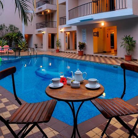 Treehouse Blue Hotel & Serviced Apartments Majorda Exterior photo