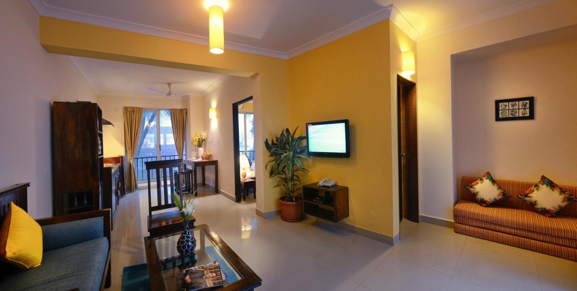 Treehouse Blue Hotel & Serviced Apartments Majorda Exterior photo