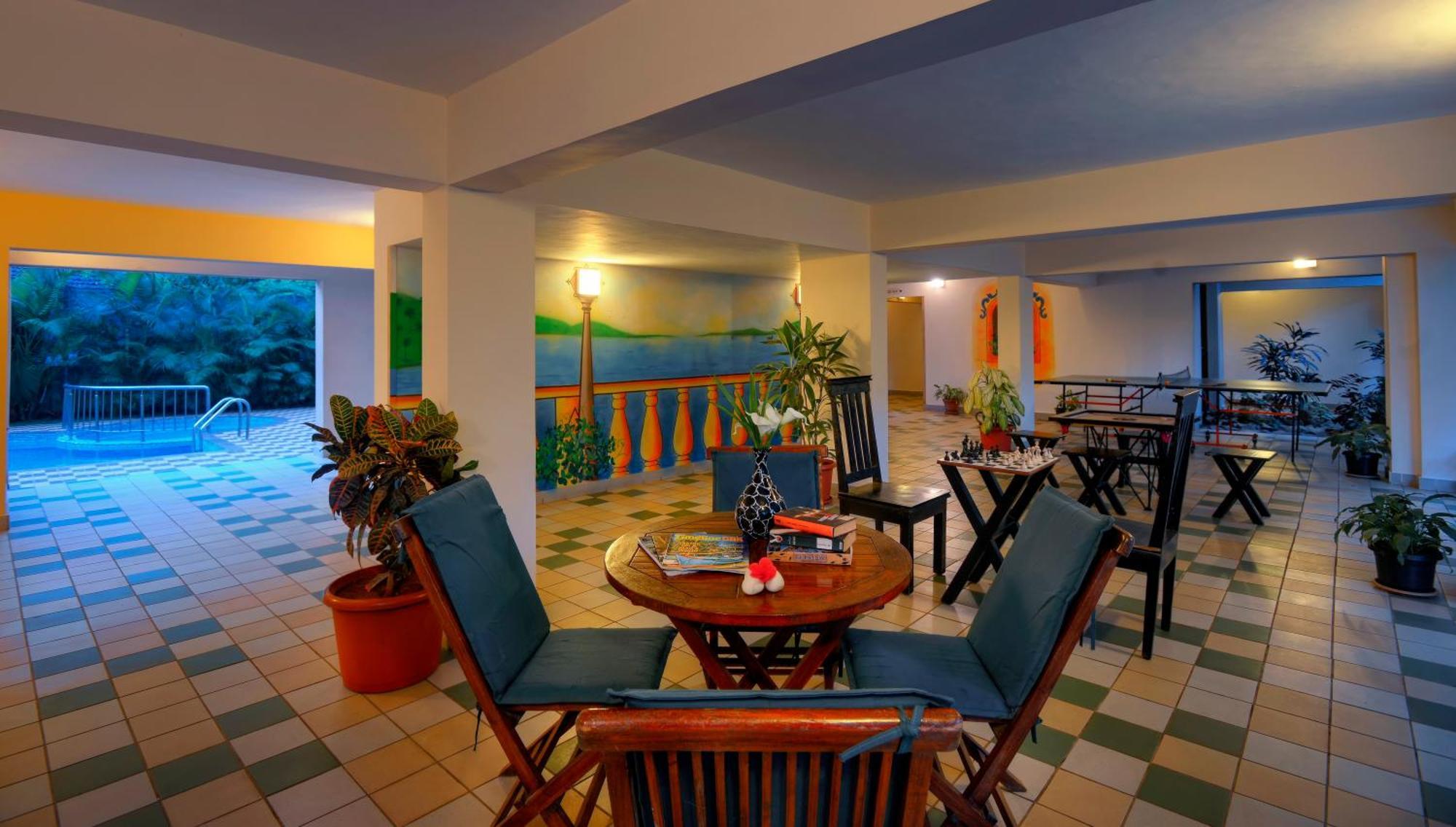 Treehouse Blue Hotel & Serviced Apartments Majorda Exterior photo