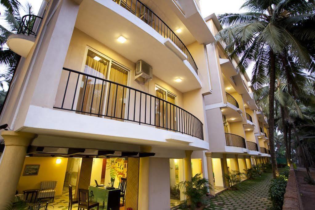 Treehouse Blue Hotel & Serviced Apartments Majorda Exterior photo